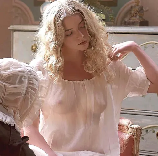 Thumbnail Spotlight on Anya Taylor Joy | theboobcountofficial | NudeCelebsOnly