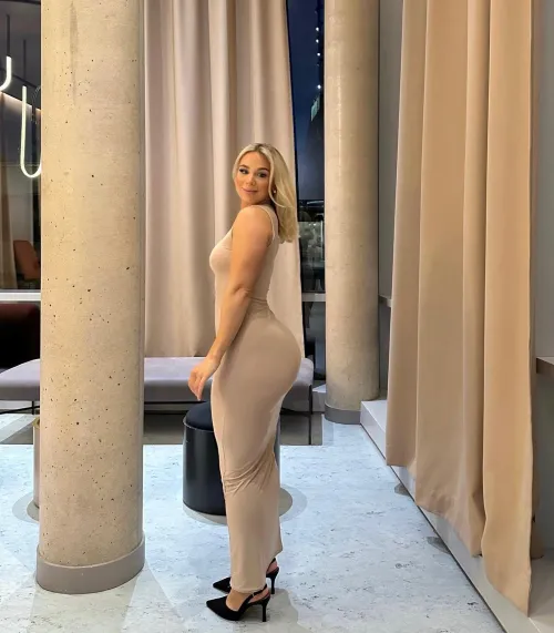 Thumbnail Deadlyy: Embracing Cutie with a Booty in Tight Dresses | tightdresses