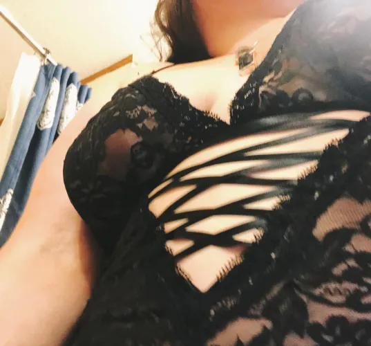 Thumbnail Angles of Beauty: Celebrating Sensuality | AmphibianSpecific851