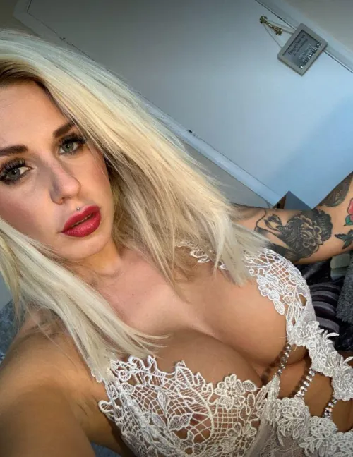 Thumbnail Captivating with a Glance | Sensual Secrets by yourhotwifey