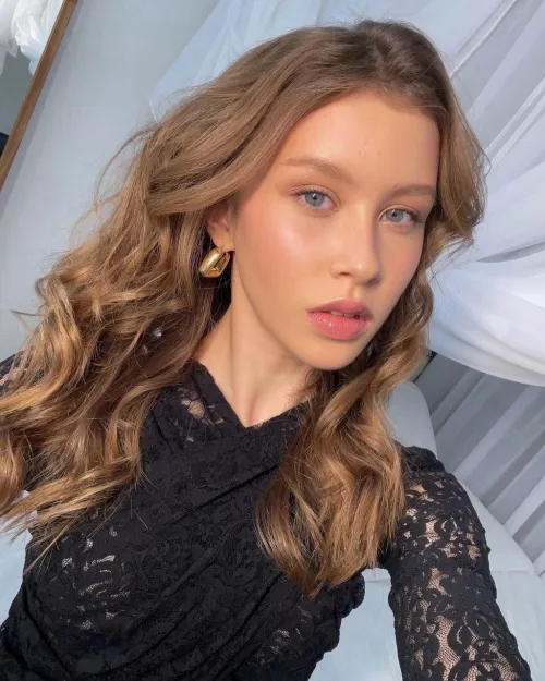 Thumbnail Captivated by the Beauty of Anna Pereslid | PrettyGirls