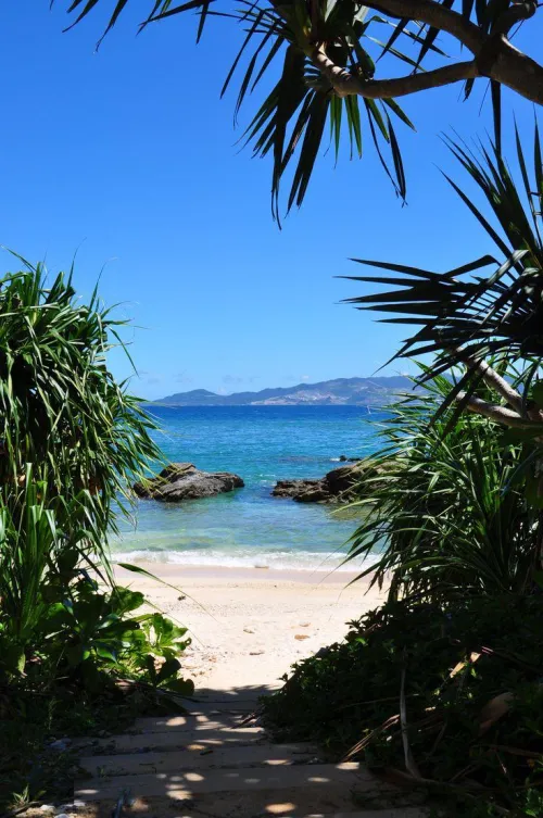 Thumbnail Diamond Beach Onna Okinawa: A Hidden Gem | yeuxdusphynx | beach