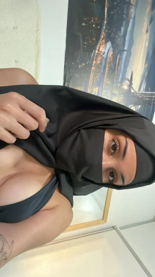 Thumbnail ArabPorn's Tempting Question: Trying an Arab Girl for the First Time?