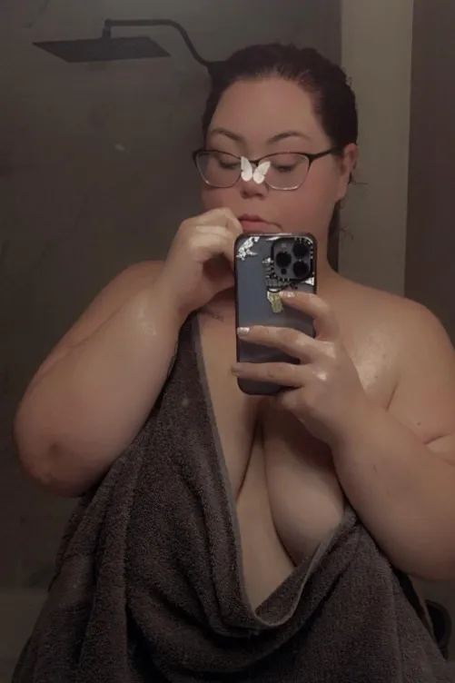 Thumbnail Daddy's Girl Confessions: Embracing Taboo Desires | MeganSunshine944