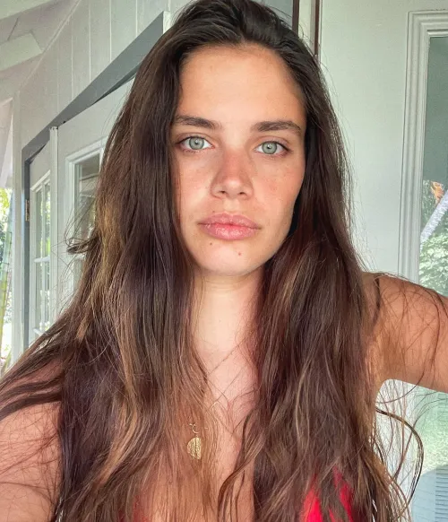 Thumbnail Stunning Sara Sampaio Shines in the World of PrettyGirls by MultiLabelSwitching