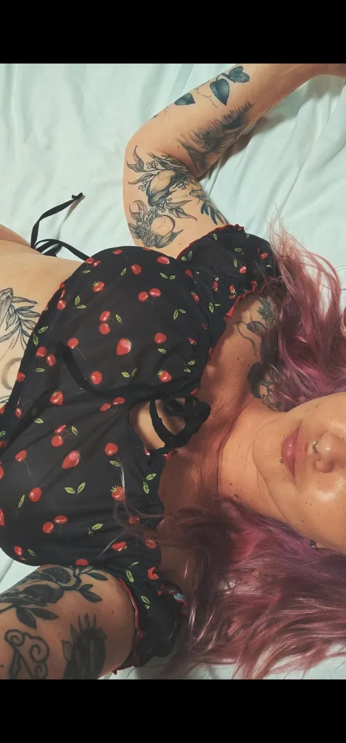 Thumbnail Cherrys and More: softandpeachy69_ Invites You into the World of PunkGirls