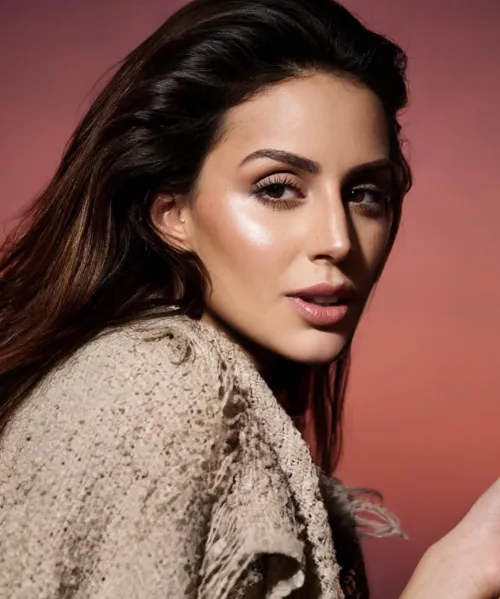 Thumbnail Larissa Bonesi: A Stunning Beauty Revelation by Ken789gh