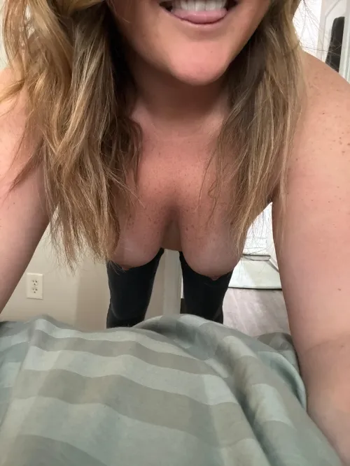 Thumbnail whoknows1815's Love for Hanging Beauties: Dive In
