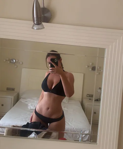 Thumbnail Beach Babes Alert: Discover mccarthyEm's Beach Adventures