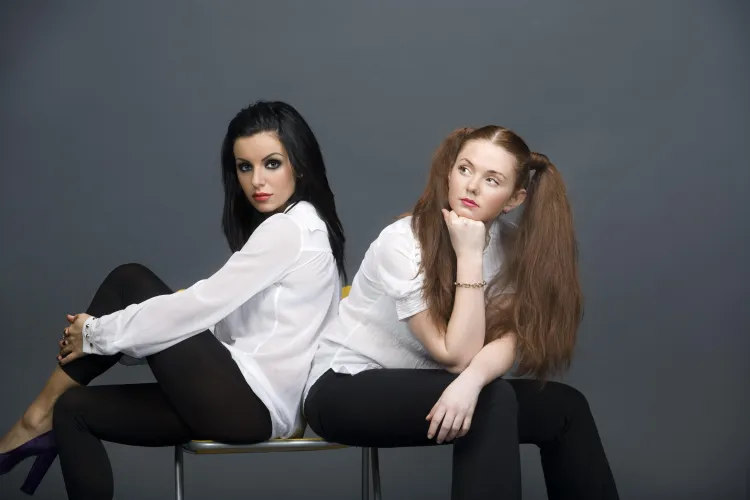 Thumbnail Yulia Volkova and Lena Katina: PrettyGirls Unveiled by RaymondLeggs