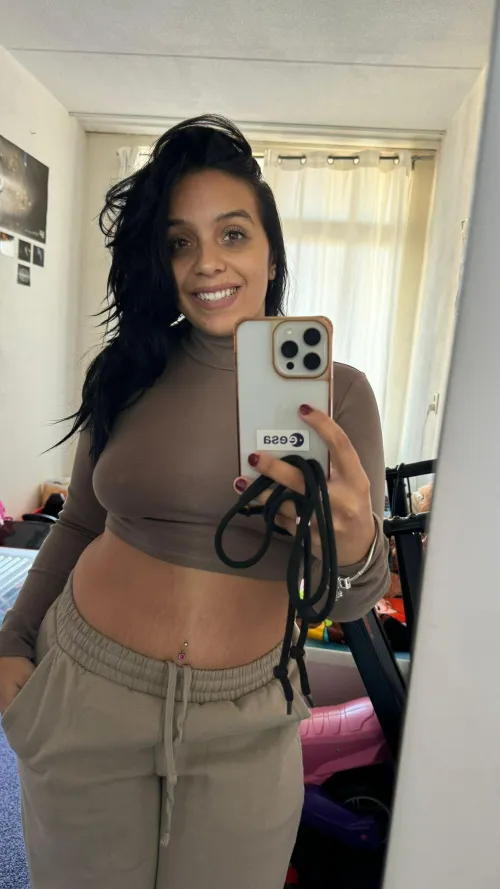 Thumbnail Galadriel69_: Feeling Cute and Sensual for a Playdate