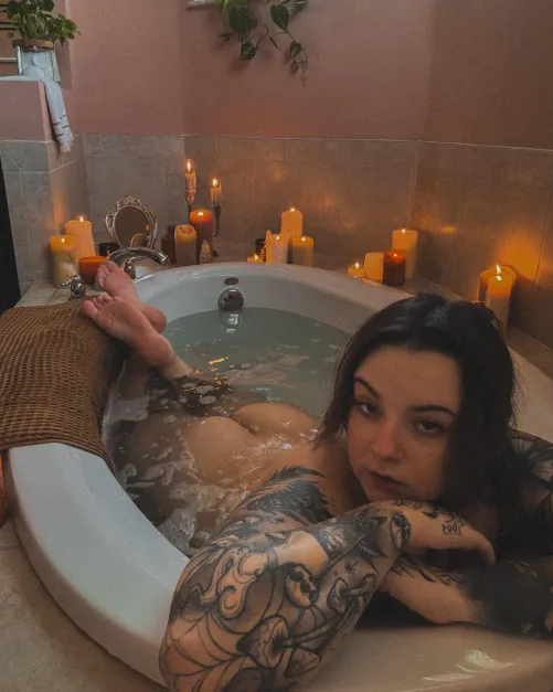 Thumbnail Did I Put You in a Mood: Insights into the World of Slutsofonlyfans