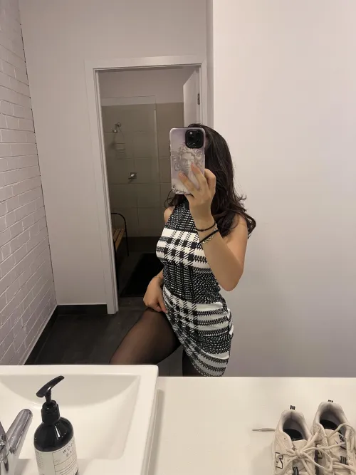 Thumbnail Tight Dresses: Houndstooth Dresses for a Stylish Look by xhotbunnyx
