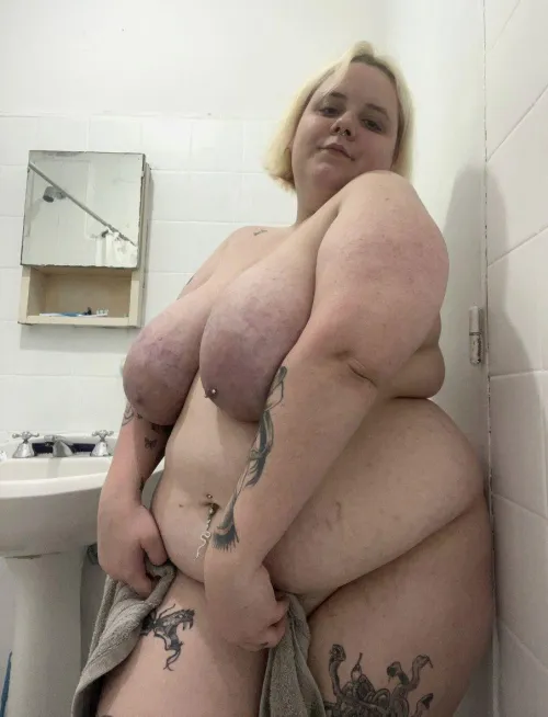 Thumbnail Wooden-Ad-8951's Paradise: Trouble Looks and Boob Confessions | EngorgedVeinyBreasts
