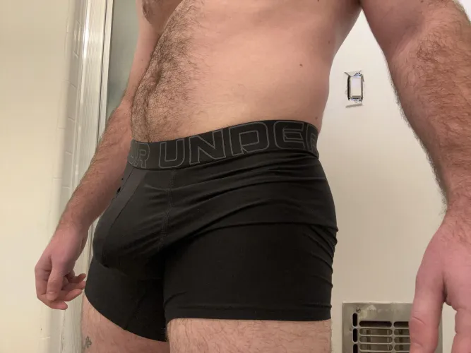 Thumbnail Post-Gym Moments: Accomplished_Job7315's Bi Experience