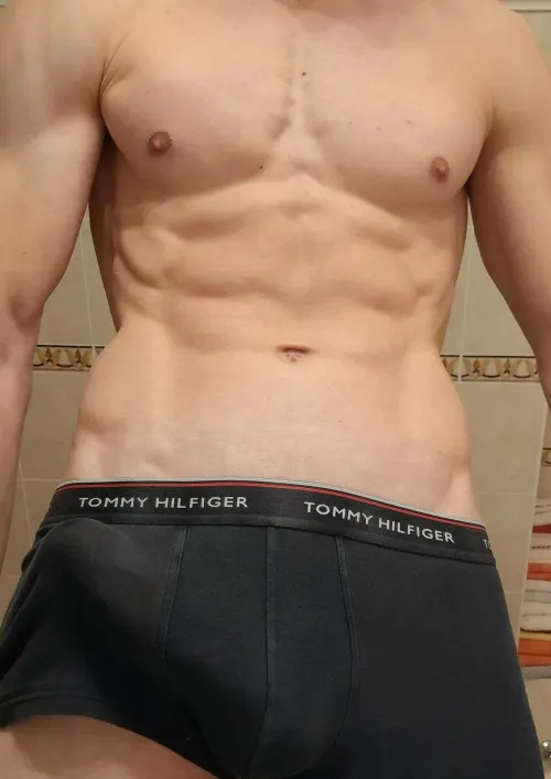 Thumbnail dm_me_stufff Dares: Have a Look at 20-Straight's Bulge
