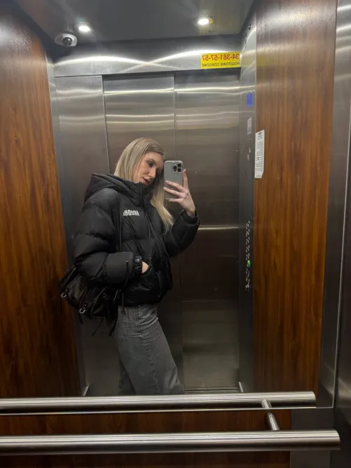 Thumbnail Winter Outfit Showoff: Reflecting in MirrorSelfie by xYourNeedyGirlx