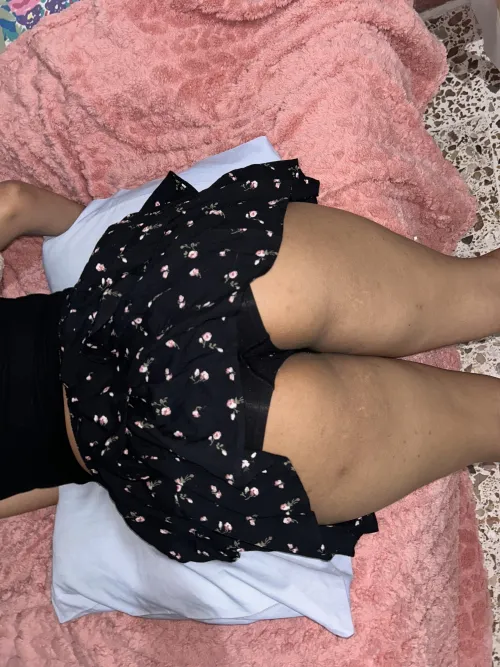 Thumbnail LegalTeens: Charming_Path7634's Naughty Grandma's House