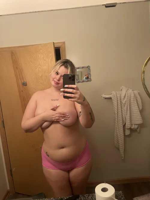 Thumbnail Seeking Love: Want a Thick and Tall GF by wispy_girlwa | BBW Chubby