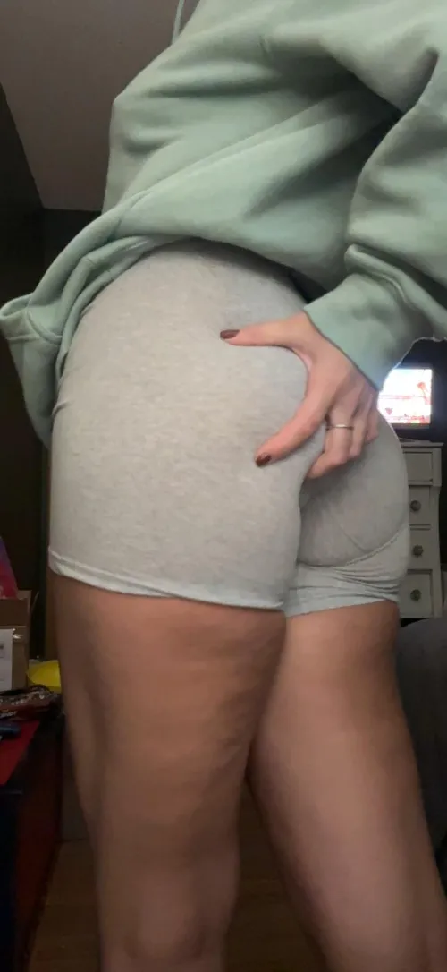 Thumbnail Sensual Curves: Celebrating Thickness with Maeghannn2OF