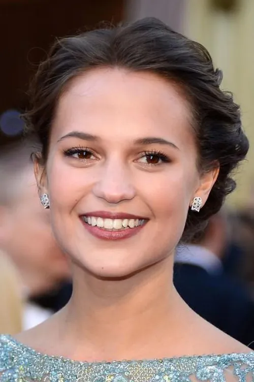 Thumbnail Exploring Elegance: Alicia Vikander - A Dive into PrettyGirls