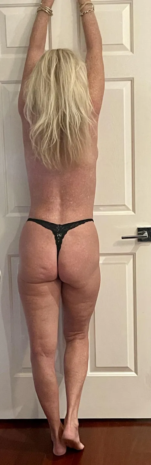Thumbnail Meet Long Tall Sally: A GILF's Story by NawtyHellcat