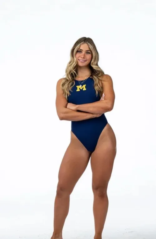 Thumbnail Maybe I Need to Watch Michigan by money4notathing, OnePieceSuits