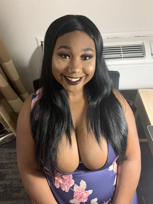 Thumbnail Monday Bliss: Chubby Vibes with TayTaySlay31