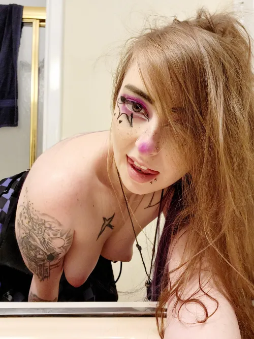 Thumbnail Forever Emo: Embracing the Emo Lifestyle | xdream_scapex