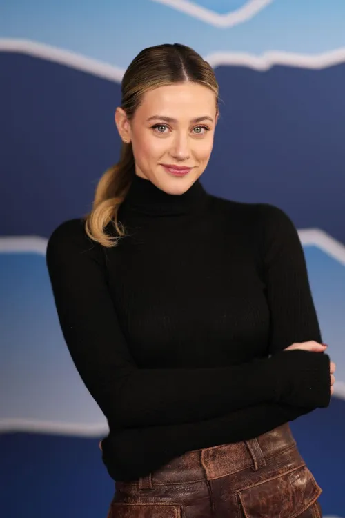 Thumbnail Lili Reinhart's Grace: A Glimpse into PrettyGirls World by KG101411