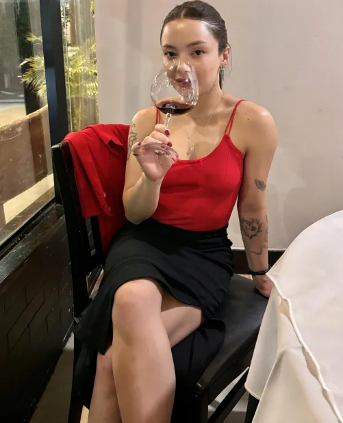 Thumbnail Kami__karma Appreciates Classy Girls' Timeless Elegance