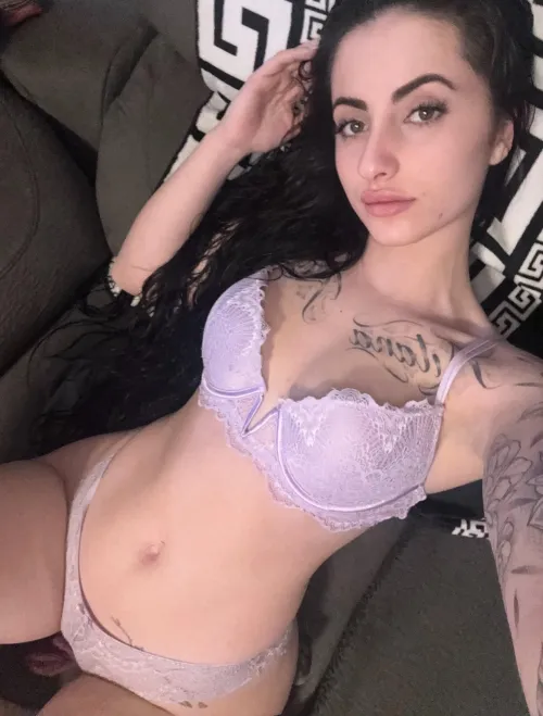 Thumbnail Revealing Dirty Secrets | miaflirtyy