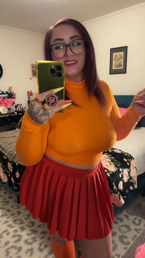 Thumbnail Braless Velma: A Revealing Tale by kekebee888