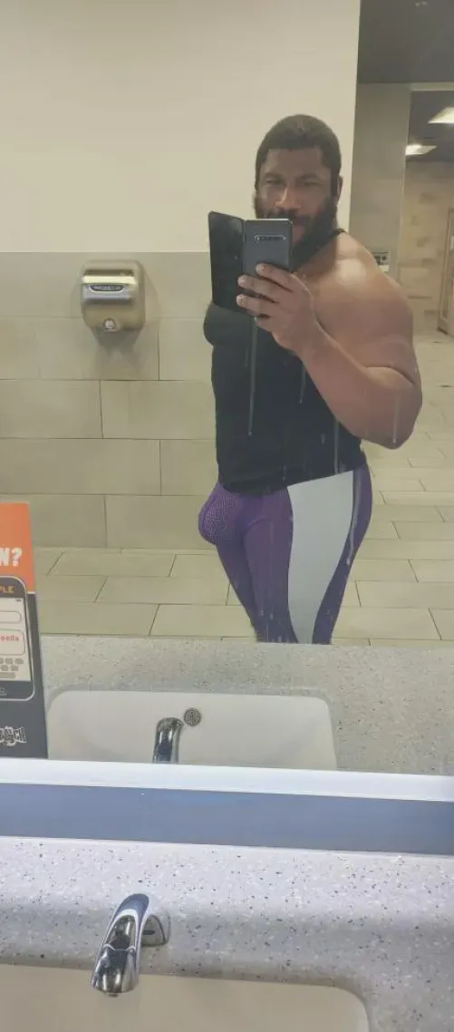 Thumbnail 30 Gay Locker Room Selfie by SexyMuscleGod79 in Bulges