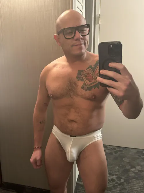 Thumbnail 42 Gay in Hotel Room - Difficult-Place8079 in Bulges Category