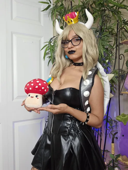 Thumbnail Bowsette Cosplay by GoddessRarity | cosplaygirls