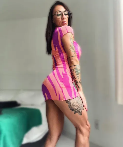 Thumbnail Color Suitability: Tight Dresses Reviewed by Angelesd_111