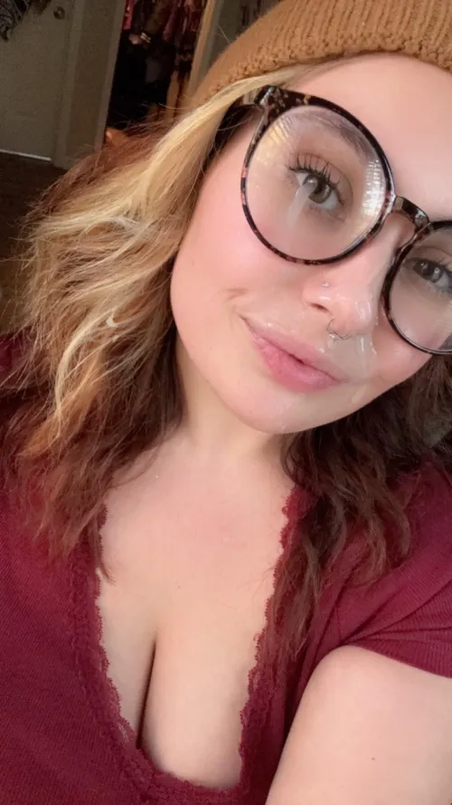 Thumbnail Indulge in Yummm Moments with desssybb | Cum Fetish Fun