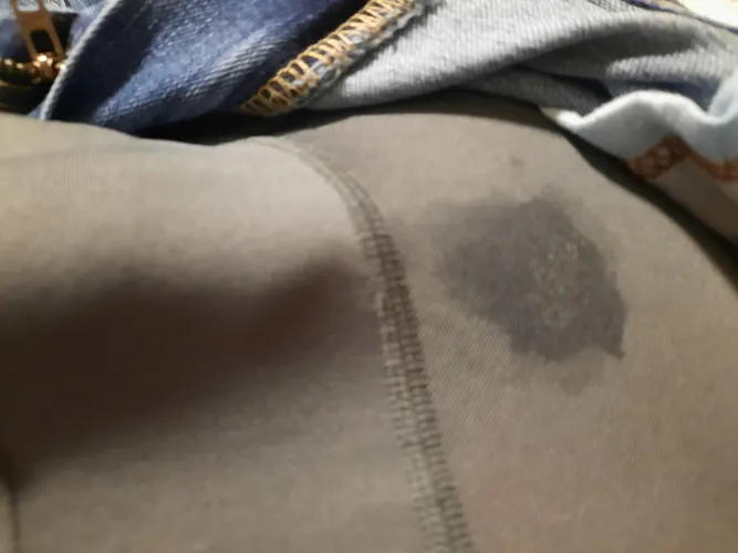 Thumbnail Leaking and Bi at 22 - Author: PatrickABZ2002 in Bulges Category