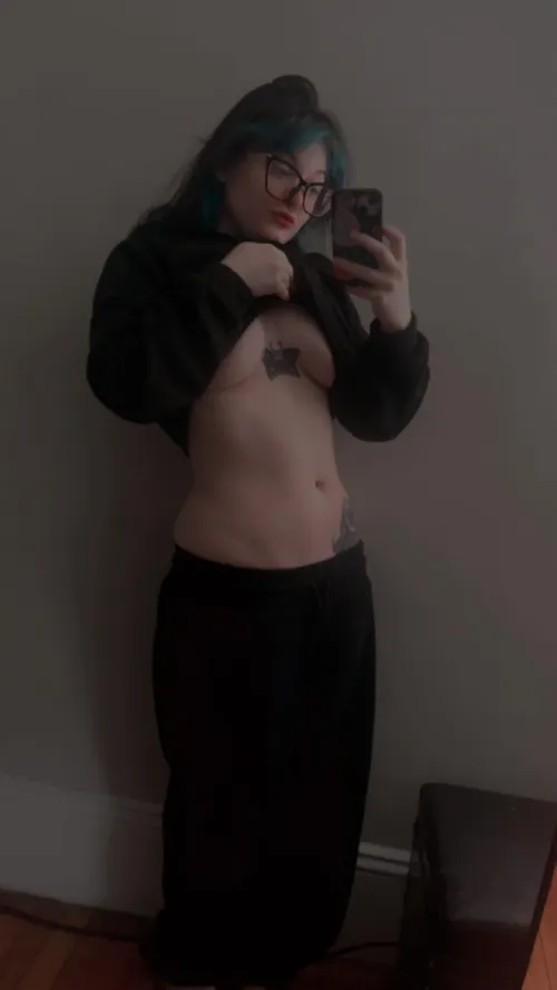 Thumbnail Do You Like Fun-Sized Girls? Discover Vvalentine-'s Xsmallgirls Insight