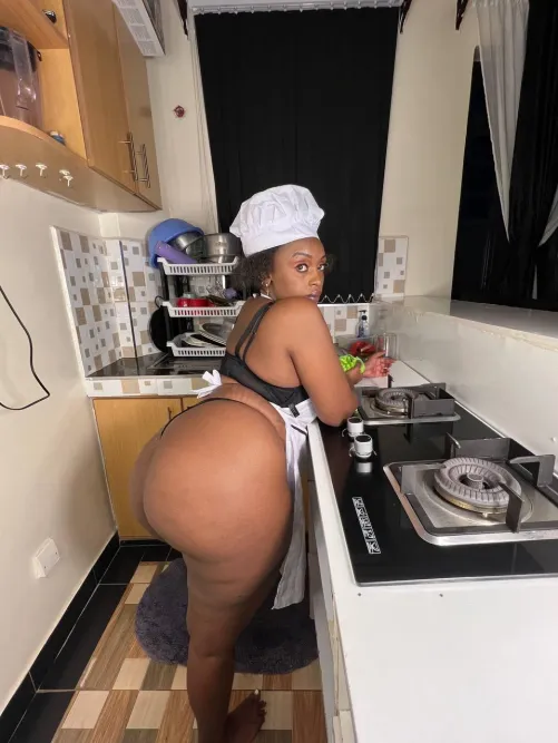 Thumbnail 42 and Still Shapely: Stunning Stacked Secrets