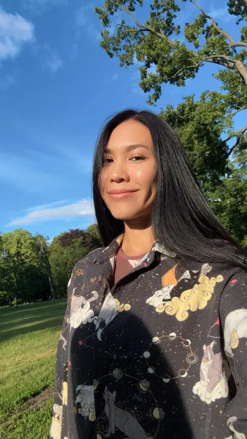 Thumbnail Shining Brighter than the Sun - An AsianHotties' Story by miss_amylyng