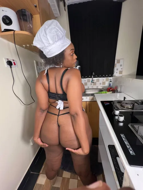Thumbnail All about those amazing curves with Rozie_99