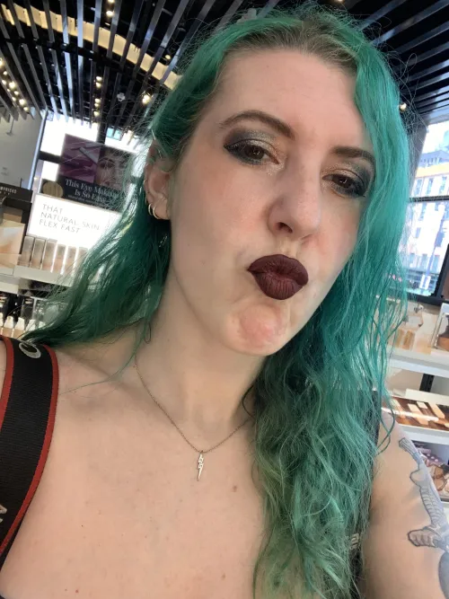 Thumbnail TikTok Pouting by mallubaddies