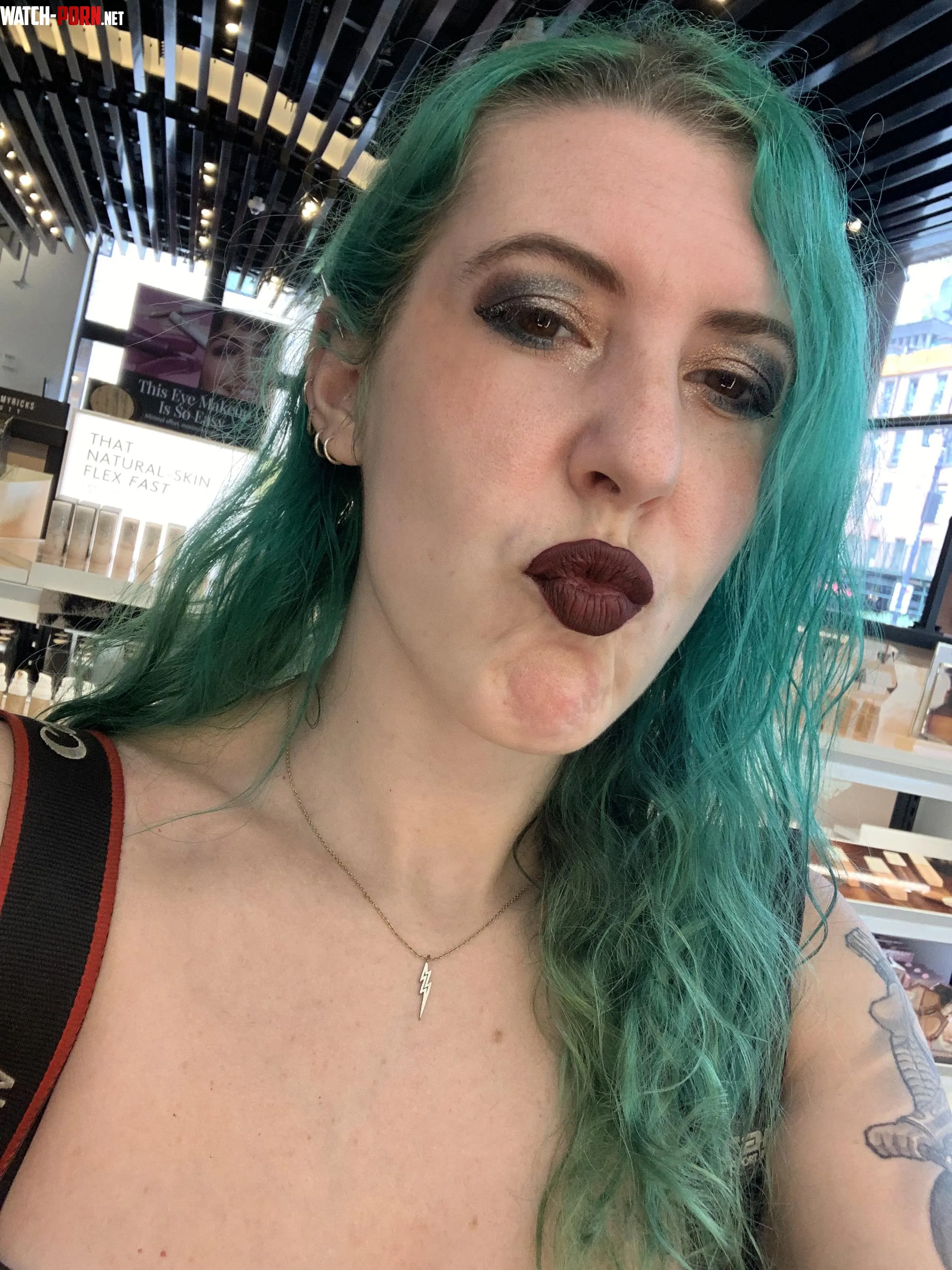 All made up pucker by sirenskiss3