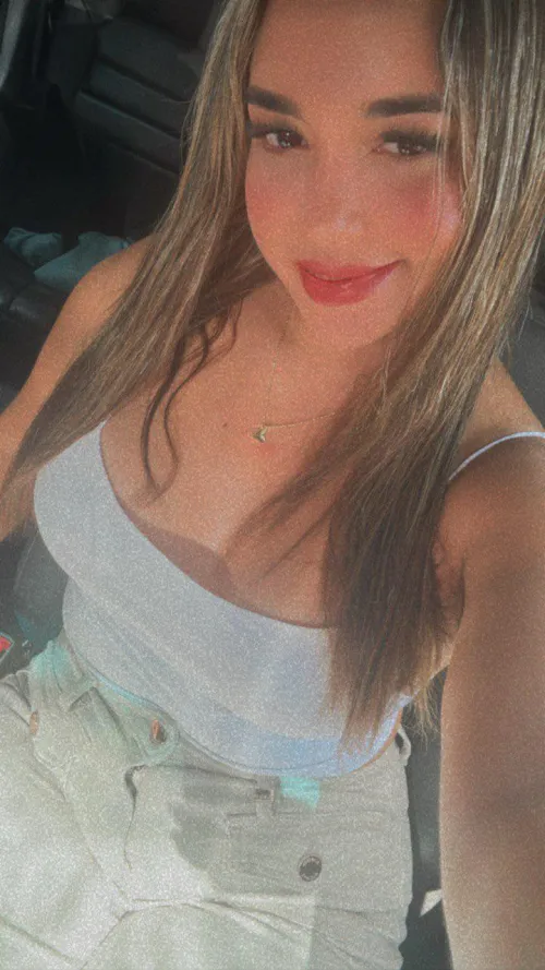 Thumbnail Adorablemichell's Mixture: Native American x Italian x Colombian