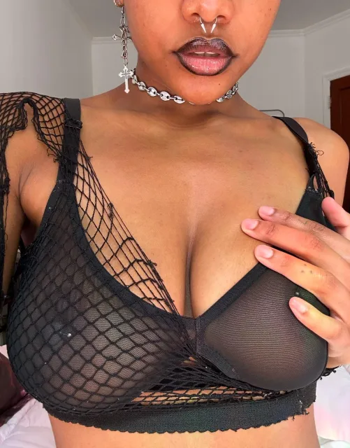 Thumbnail Irresistible Temptation: Black Chick's Fantasy | mxparamour