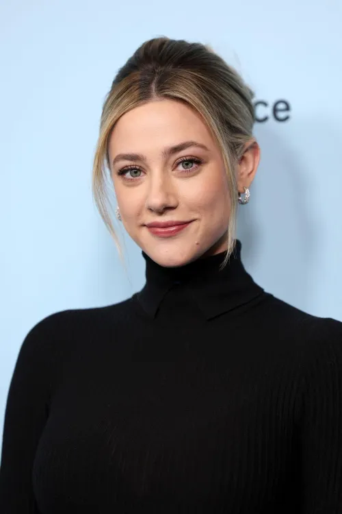 Thumbnail Lili Reinhart: A Vision of Beauty by KG101411