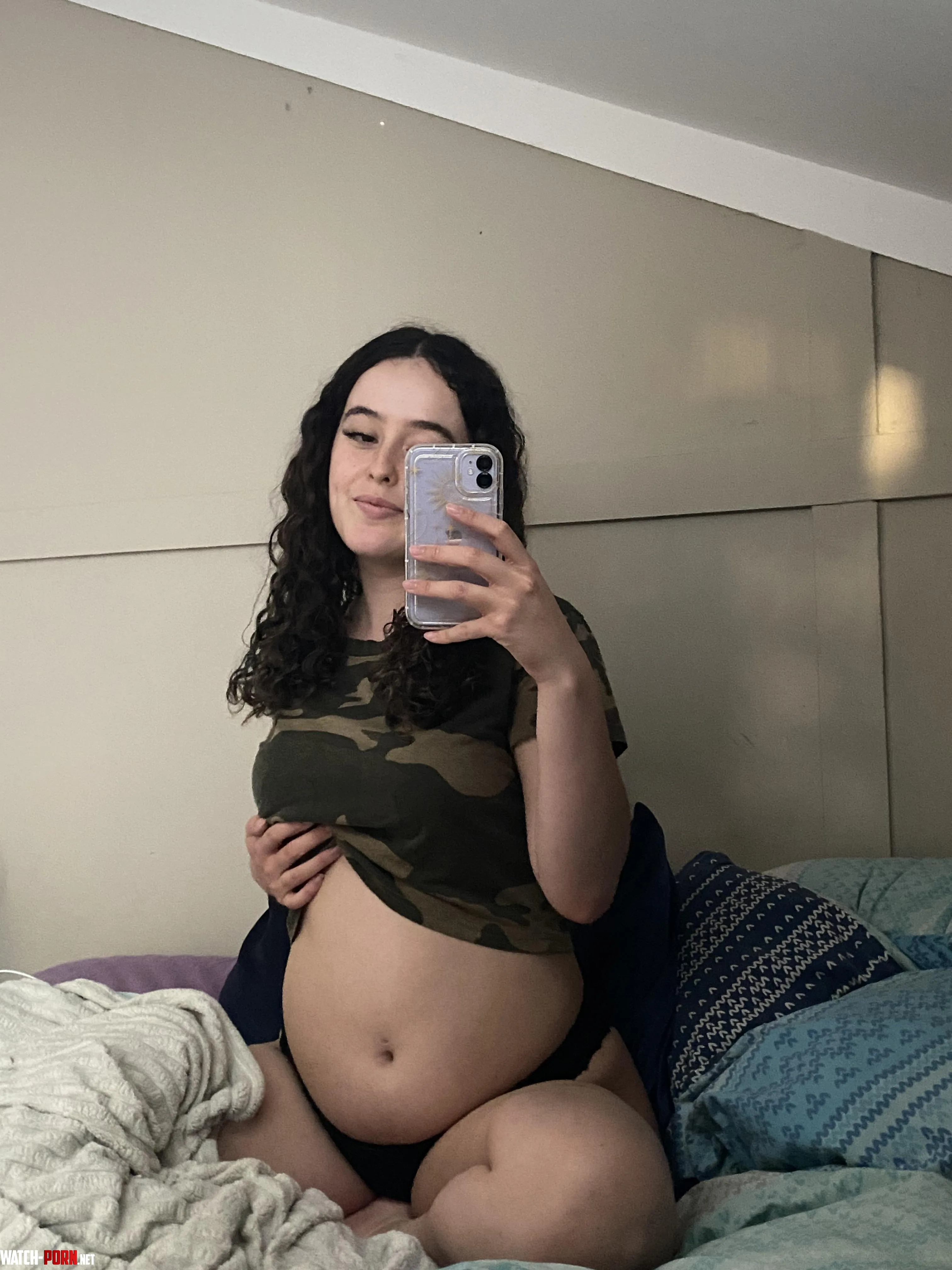 Do you like the look of my stuffed belly by lalahehex