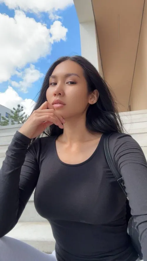 Thumbnail Classy or Dangerous? Exploring Black Fashion with miss_amylyng | AsianHotties
